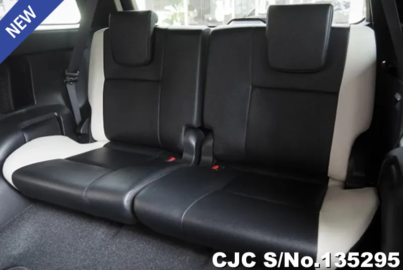 2022 Toyota / Fortuner Stock No. 135295