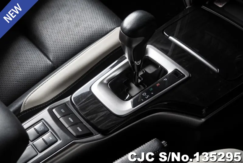 2022 Toyota / Fortuner Stock No. 135295