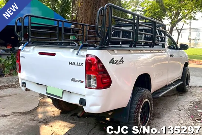 2022 Toyota / Hilux / Revo Stock No. 135297