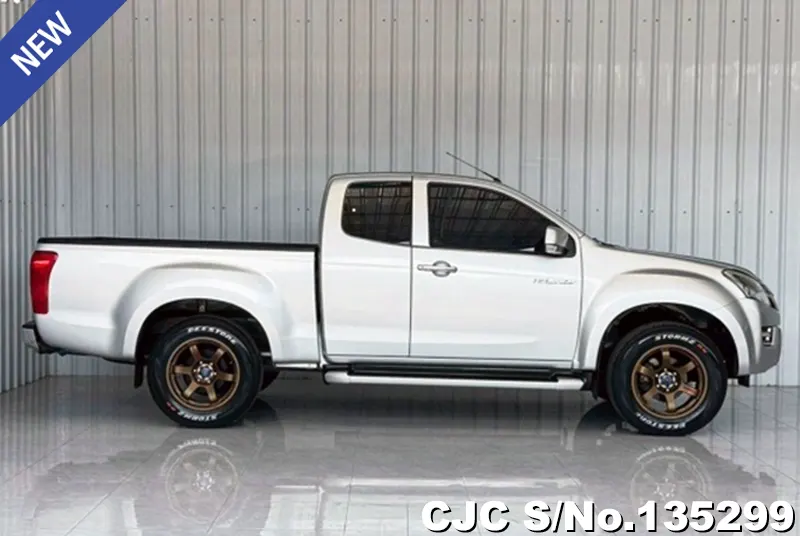 2015 Isuzu / D-Max Stock No. 135299