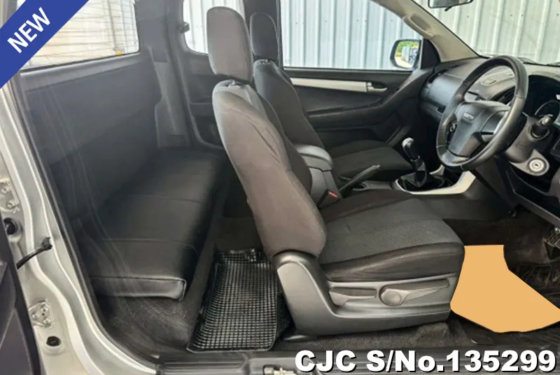 2015 Isuzu / D-Max Stock No. 135299