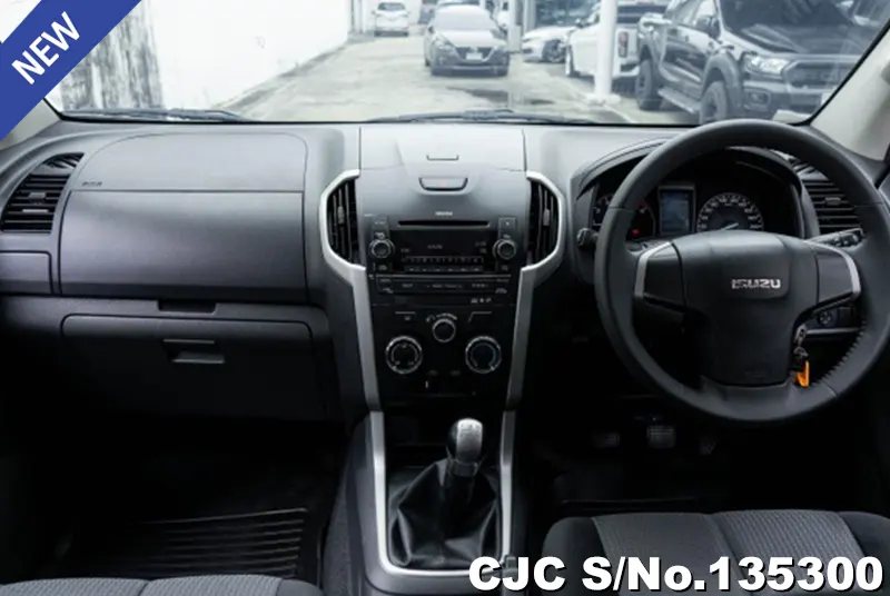 Isuzu D-Max in Black for Sale Image 4