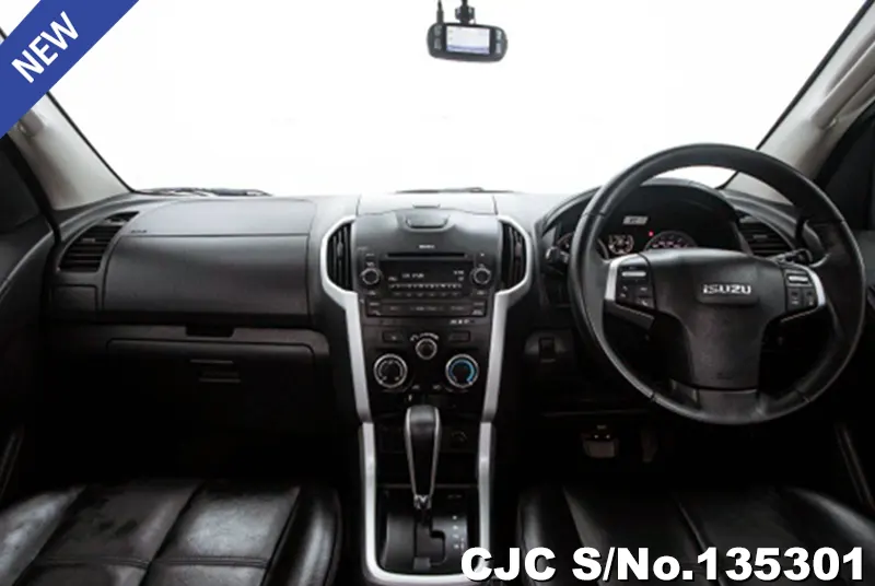Isuzu D-Max in Gray for Sale Image 5
