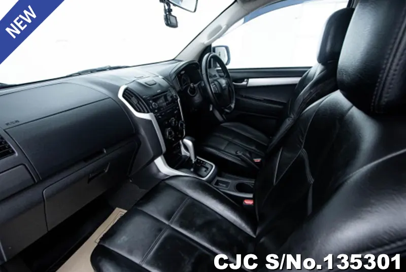 Isuzu D-Max in Gray for Sale Image 6