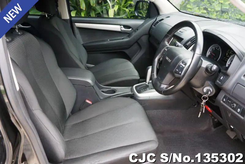 Isuzu D-Max in Black for Sale Image 4