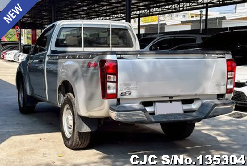 Isuzu D-Max in Silver for Sale Image 1