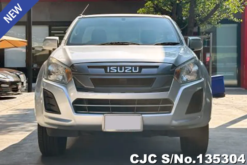 Isuzu D-Max in Silver for Sale Image 4