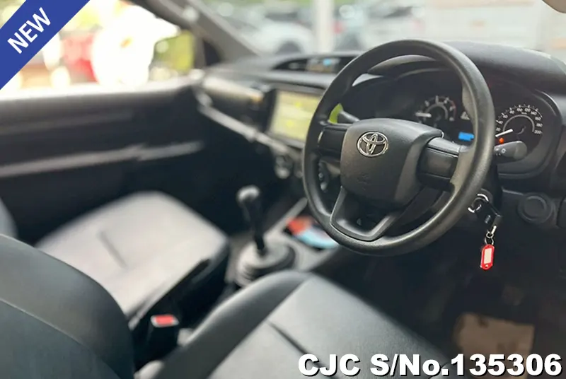 2022 Toyota / Hilux / Revo Stock No. 135306