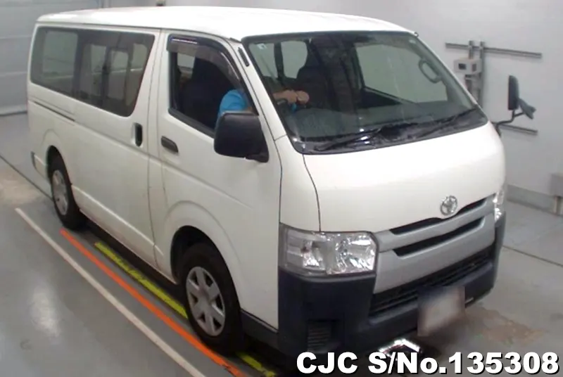 2016 Toyota / Hiace Stock No. 135308