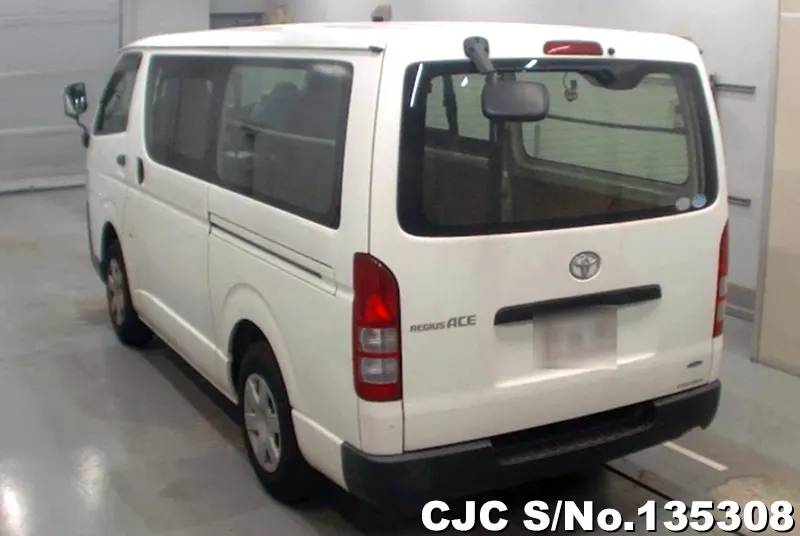 2016 Toyota / Hiace Stock No. 135308