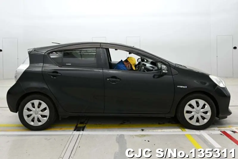 2012 Toyota / Aqua Stock No. 135311