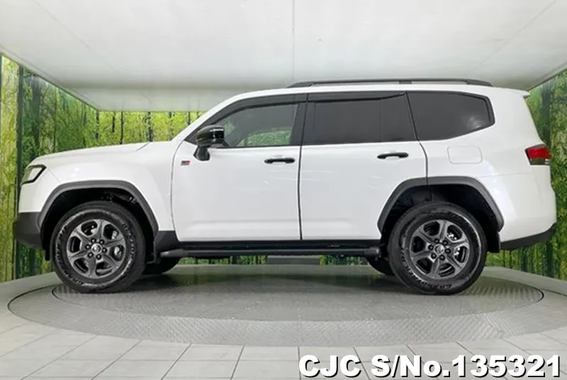 2025 Toyota / Land Cruiser Stock No. 135321