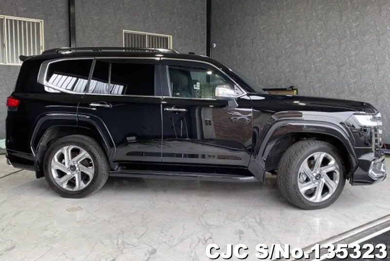 2025 Toyota / Land Cruiser Stock No. 135323