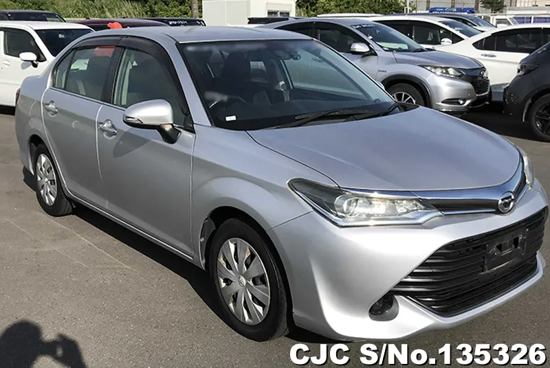 Toyota / Corolla Axio 2015