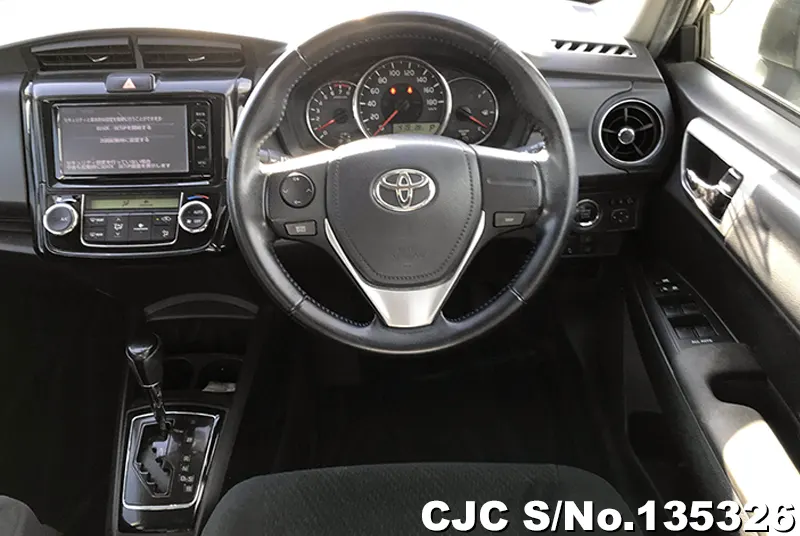 Toyota Corolla Axio in Silver for Sale Image 10