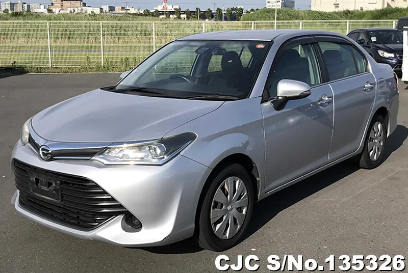 Toyota Corolla Axio in Silver for Sale Image 3