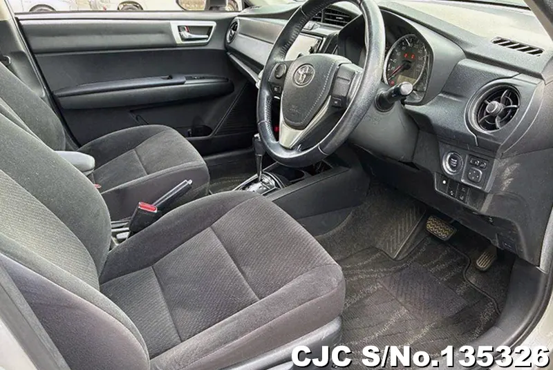 2015 Toyota / Corolla Axio Stock No. 135326