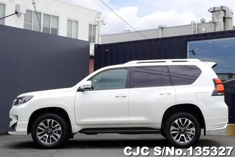 2023 Toyota / Land Cruiser Prado Stock No. 135327