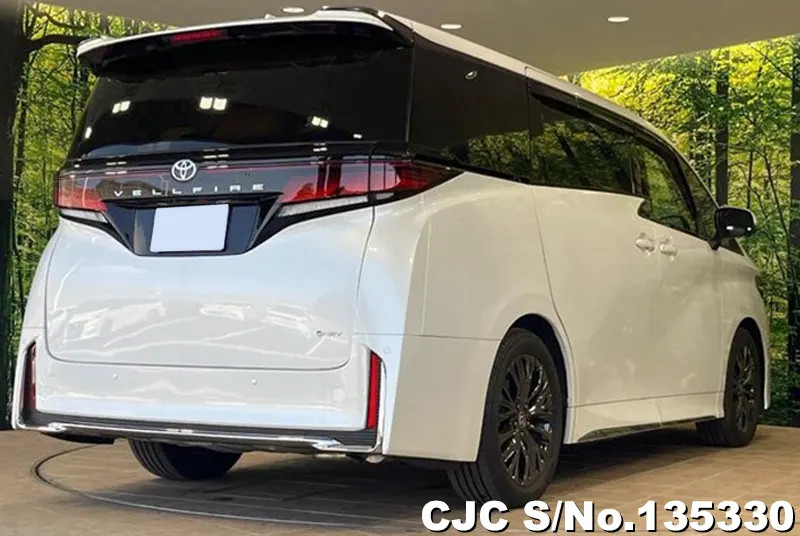 2024 Toyota / Vellfire Stock No. 135330
