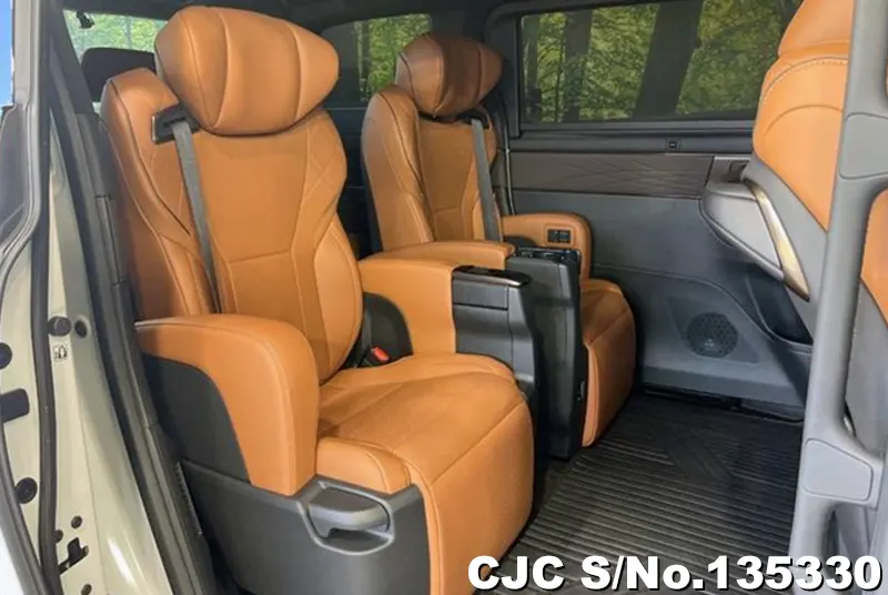 2024 Toyota / Vellfire Stock No. 135330