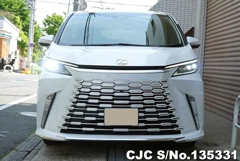 2025 Lexus / LM500h Stock No. 135331