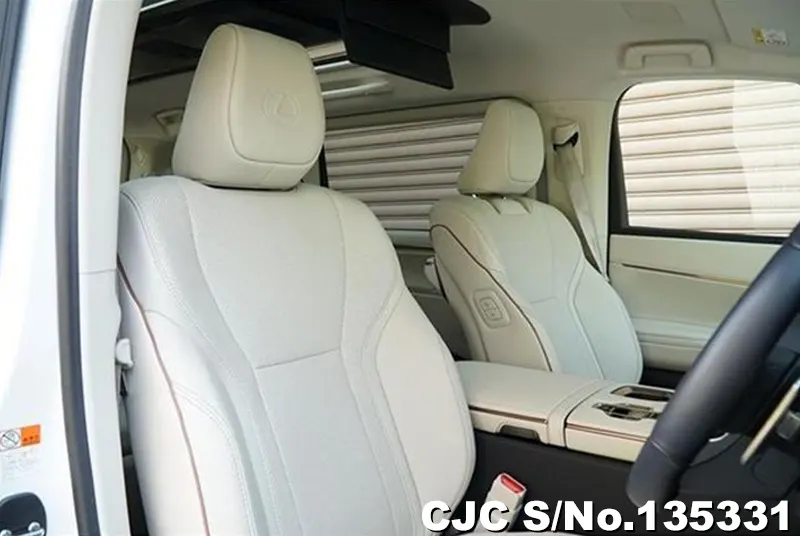 2025 Lexus / LM500h Stock No. 135331