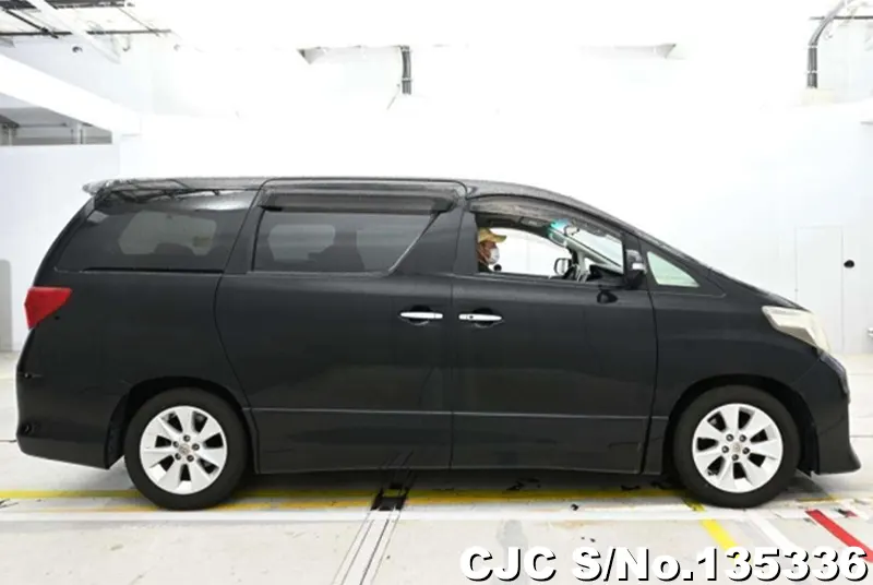 2012 Toyota / Alphard Stock No. 135336