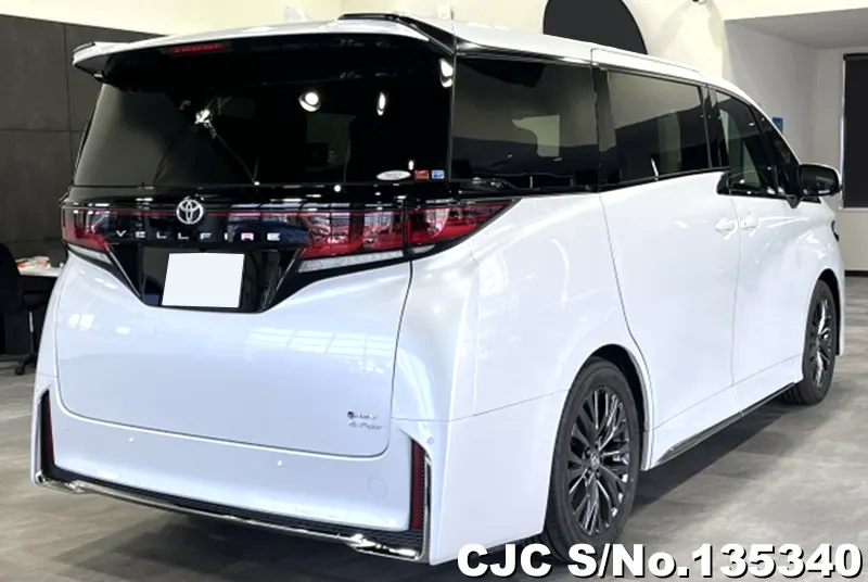 2023 Toyota / Vellfire Stock No. 135340