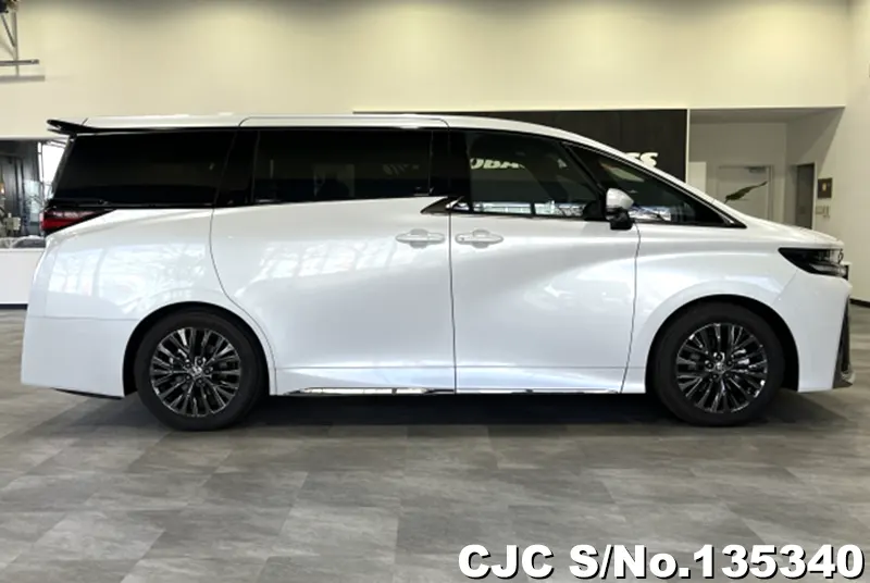 2023 Toyota / Vellfire Stock No. 135340