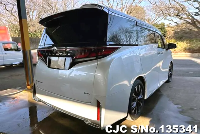 2024 Toyota / Vellfire Stock No. 135341