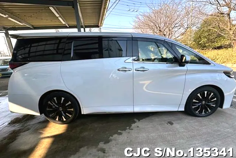 2024 Toyota / Vellfire Stock No. 135341