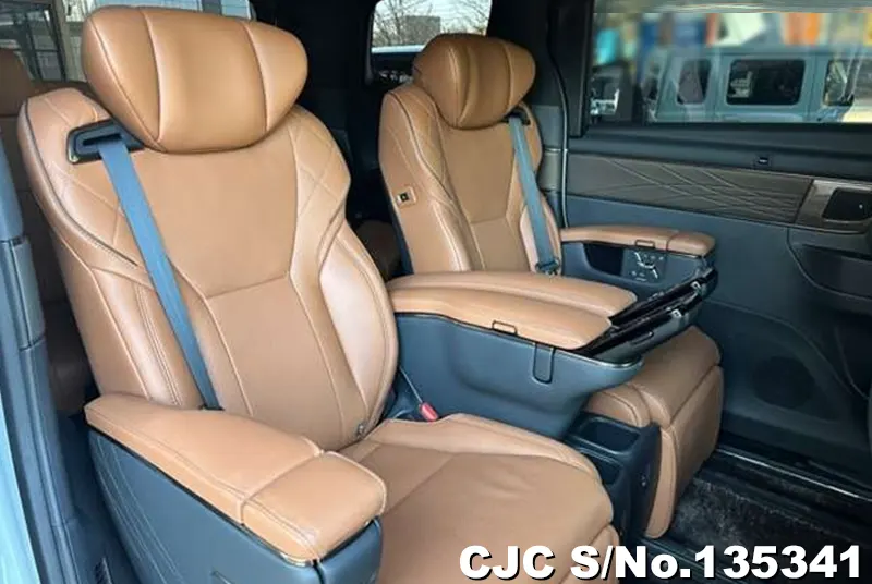 2024 Toyota / Vellfire Stock No. 135341