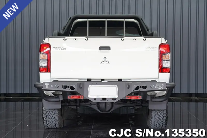 2022 Mitsubishi / Triton Stock No. 135350