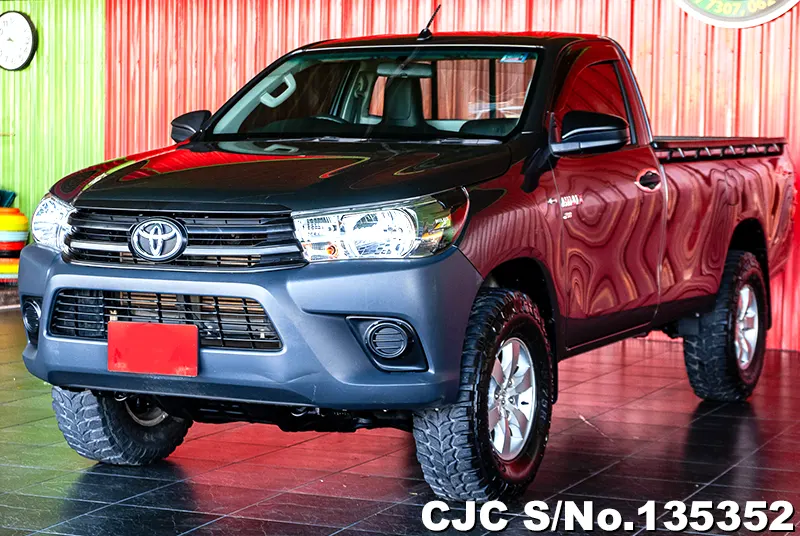 2018 Toyota / Hilux / Revo Stock No. 135352
