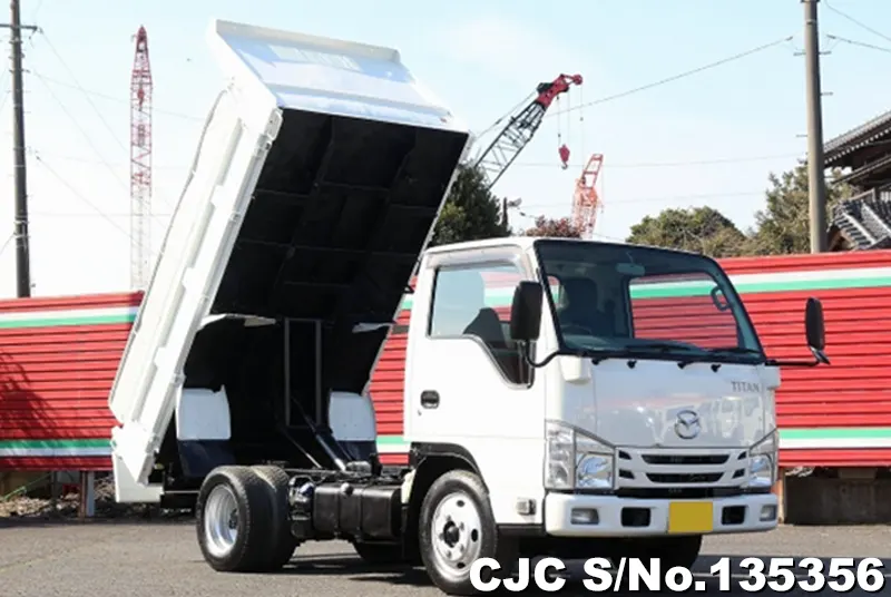 2020 Mazda / Titan Stock No. 135356