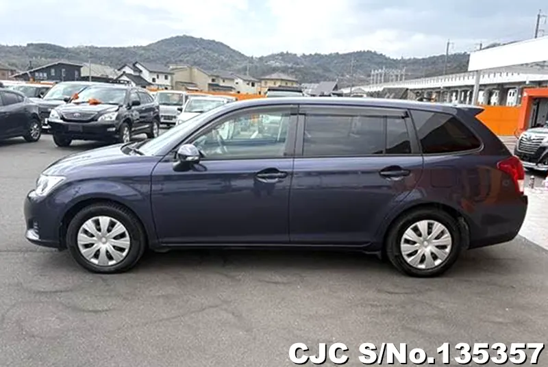 2015 Toyota / Corolla Fielder Stock No. 135357