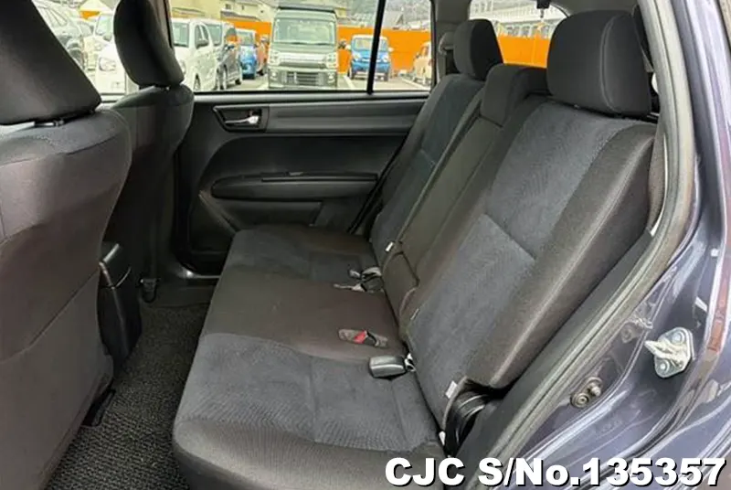 2015 Toyota / Corolla Fielder Stock No. 135357