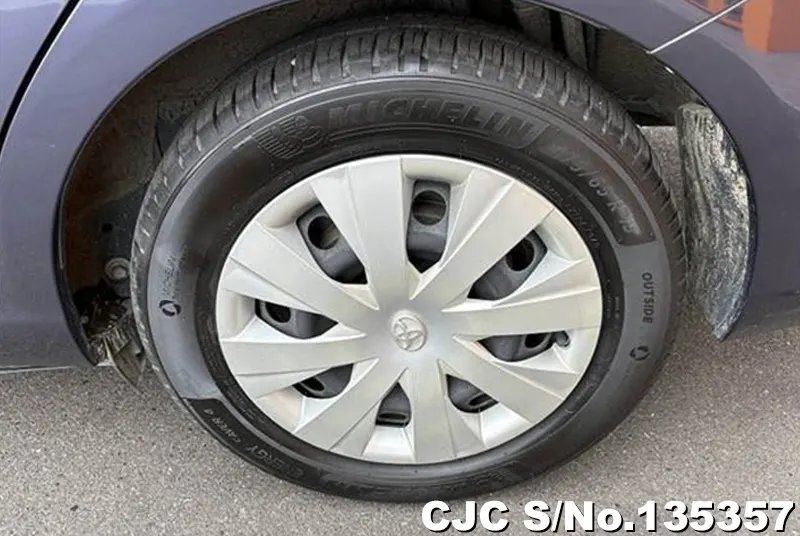 2015 Toyota / Corolla Fielder Stock No. 135357