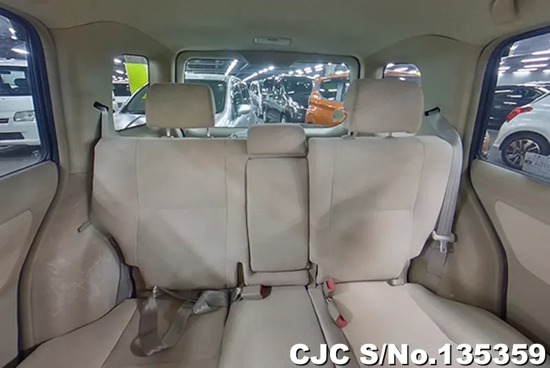 2003 Toyota / Raum Stock No. 135359