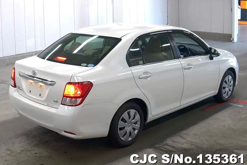 2013 Toyota / Corolla Axio Stock No. 135361