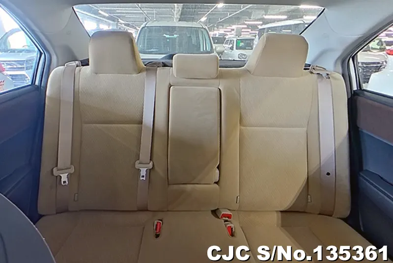 2013 Toyota / Corolla Axio Stock No. 135361