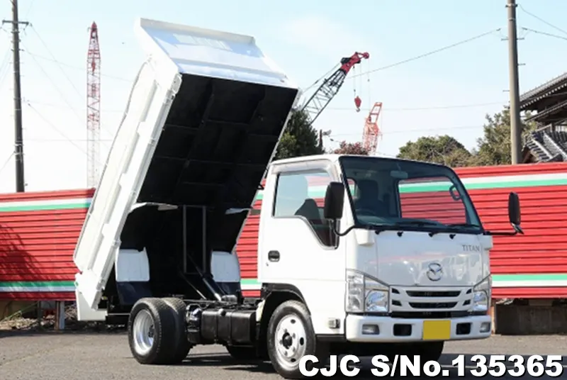 2020 Mazda / Titan Stock No. 135365