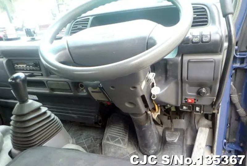 2005 Mazda / Titan Stock No. 135367
