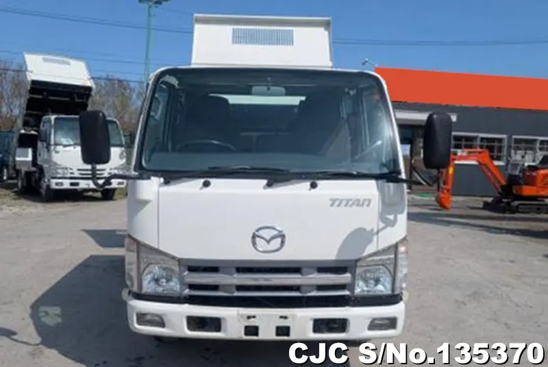 2011 Mazda / Titan Stock No. 135370