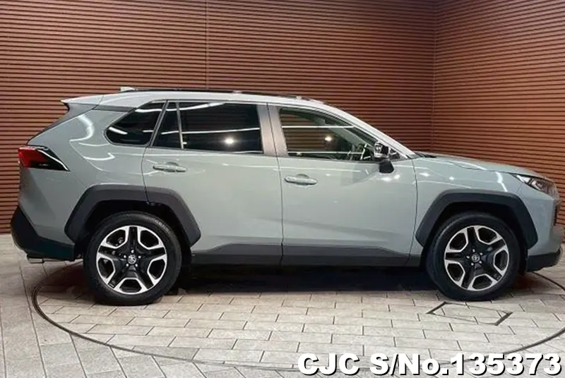 2021 Toyota / Rav4 Stock No. 135373