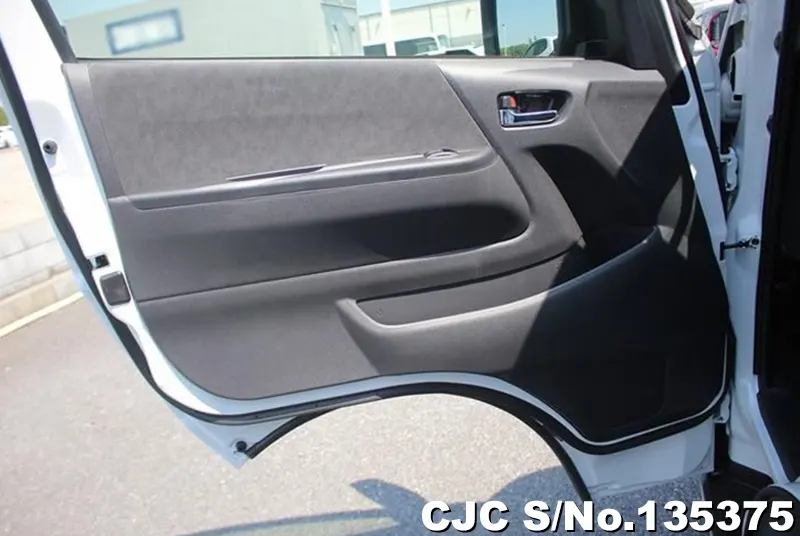 2026 Toyota / Hiace Stock No. 135375