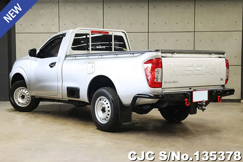 Nissan Navara in Silver for Sale Image 1