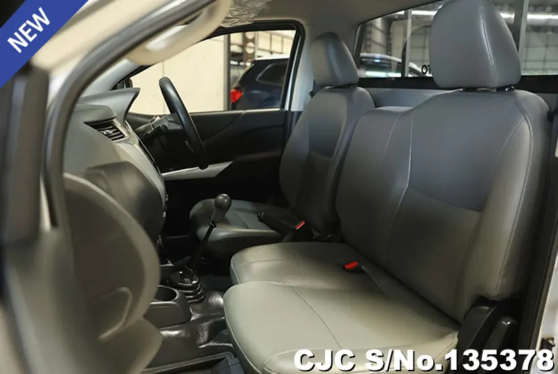 Nissan Navara in Silver for Sale Image 7