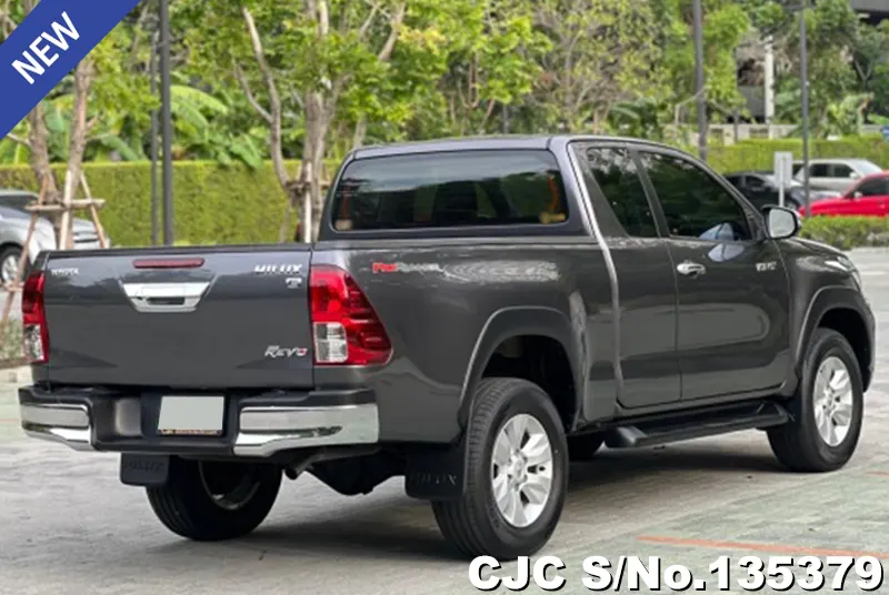 2019 Toyota / Hilux / Revo Stock No. 135379