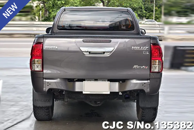 2020 Toyota / Hilux / Revo Stock No. 135382